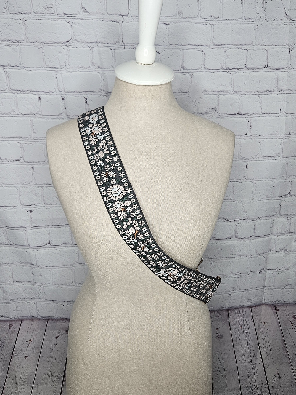 Floral Embroidered Crossbody Strap - Black Pink Green